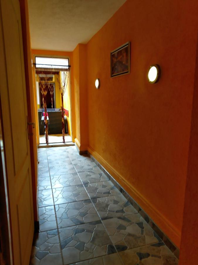 Apartment Exotic Garden Мостар Екстериор снимка
